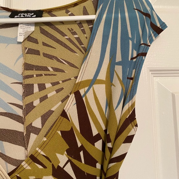 Fitted tropical wrap dress - Picture 5 of 5